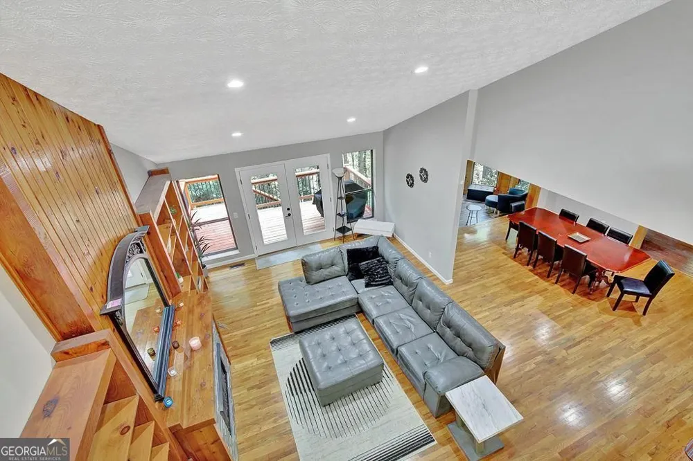 450 Flat Creek CIR Blue Ridge, GA 30513