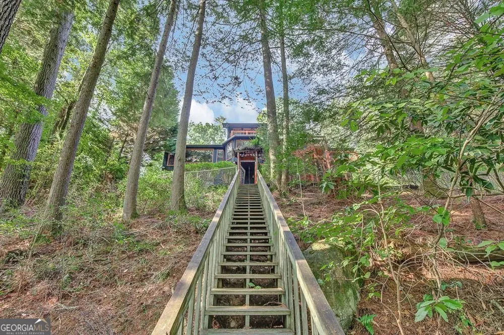 450 Flat Creek CIR Blue Ridge, GA 30513