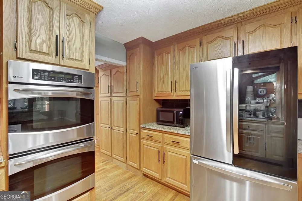 450 Flat Creek CIR Blue Ridge, GA 30513