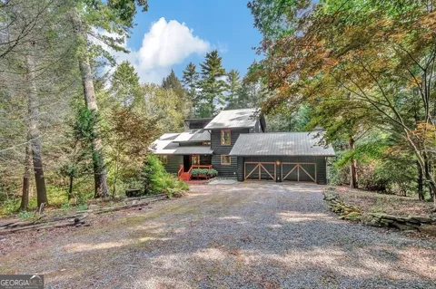 450 Flat Creek CIR