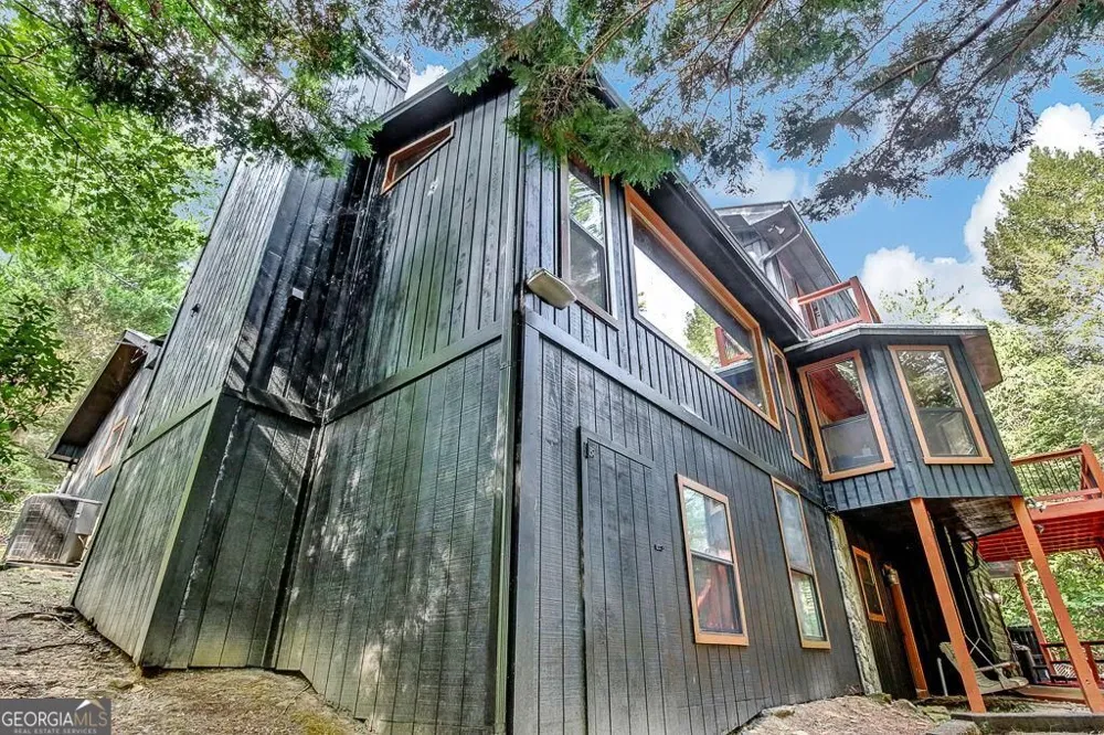 450 Flat Creek CIR Blue Ridge, GA 30513