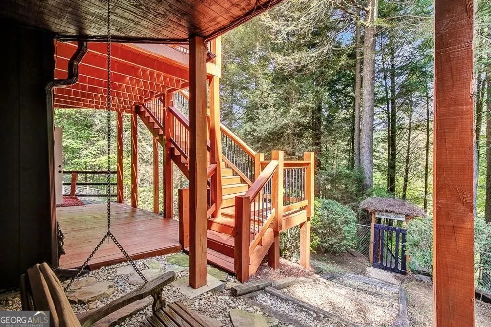 450 Flat Creek CIR Blue Ridge, GA 30513