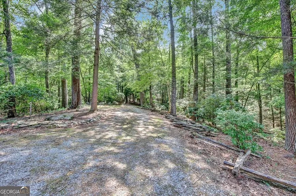 450 Flat Creek CIR Blue Ridge, GA 30513