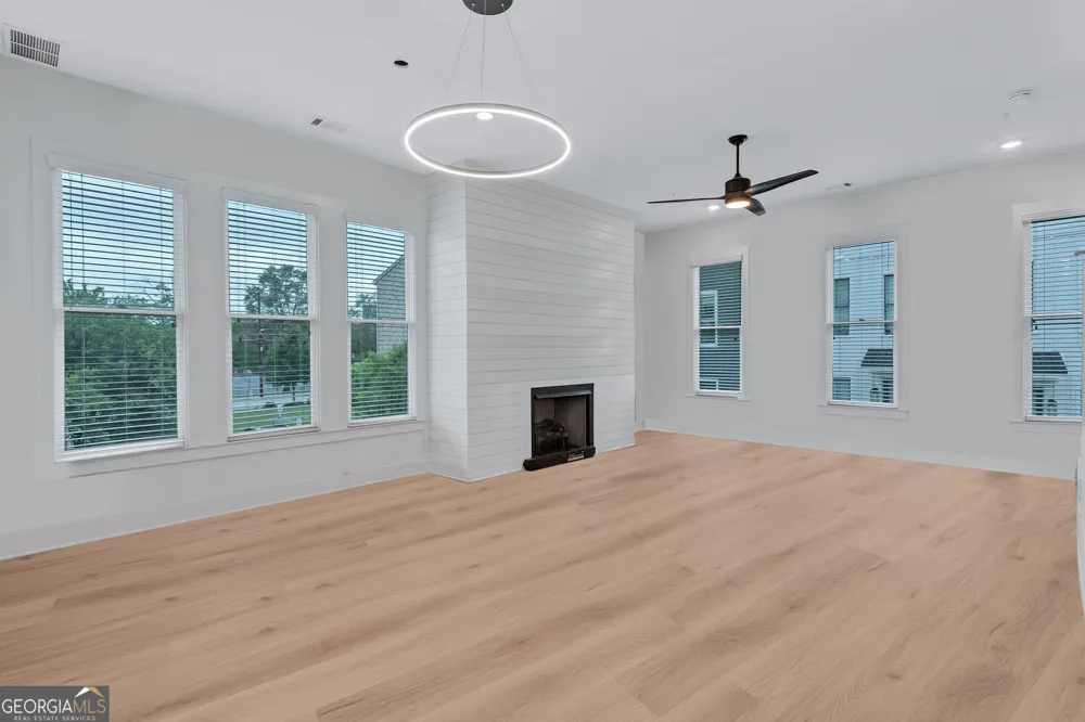 3587 Candler CT Hapeville, GA 30354