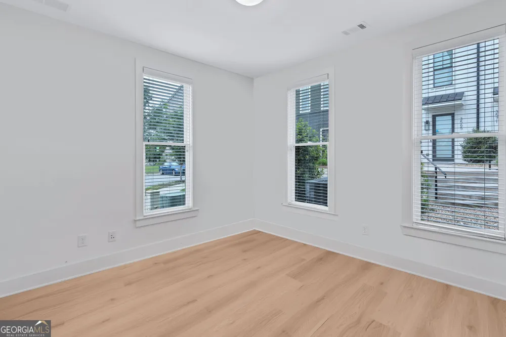 3587 Candler CT Hapeville, GA 30354
