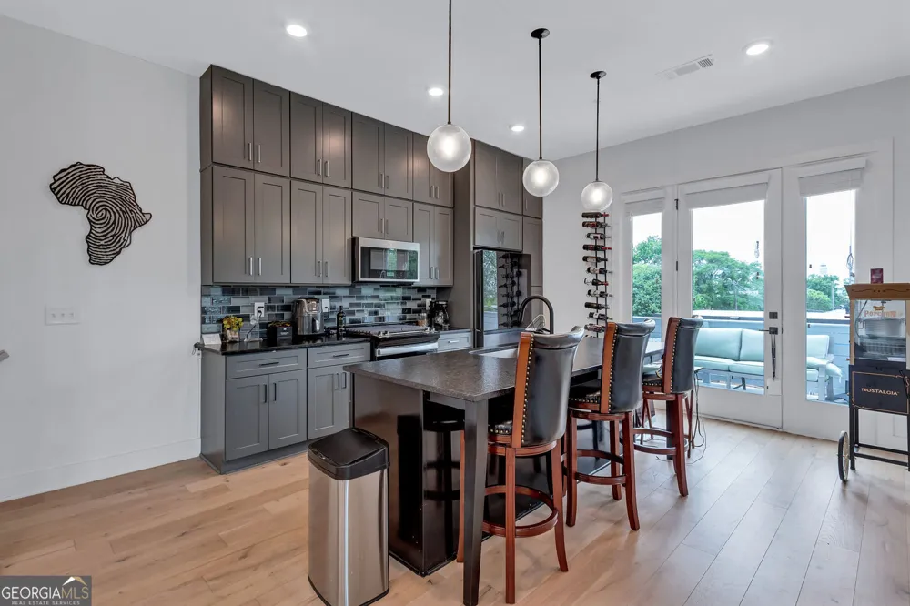 3587 Candler CT Hapeville, GA 30354