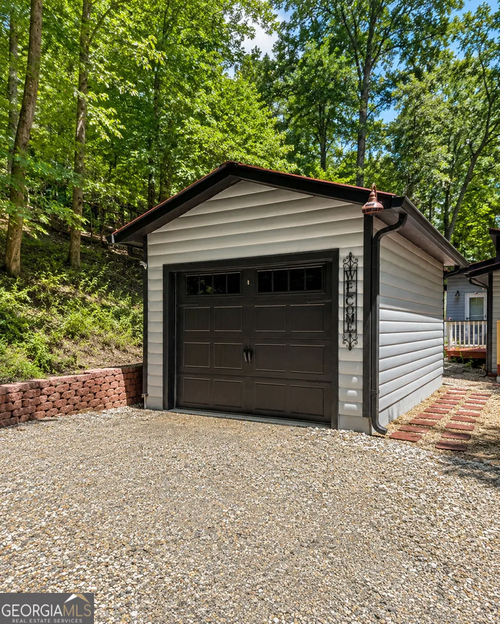 2261 Paradise Valley RD Cleveland, GA 30528