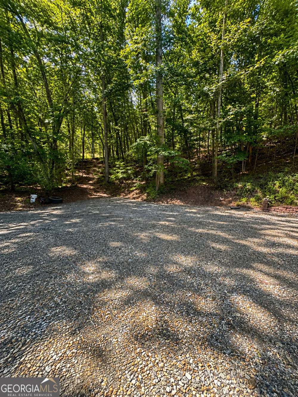 2261 Paradise Valley RD Cleveland, GA 30528