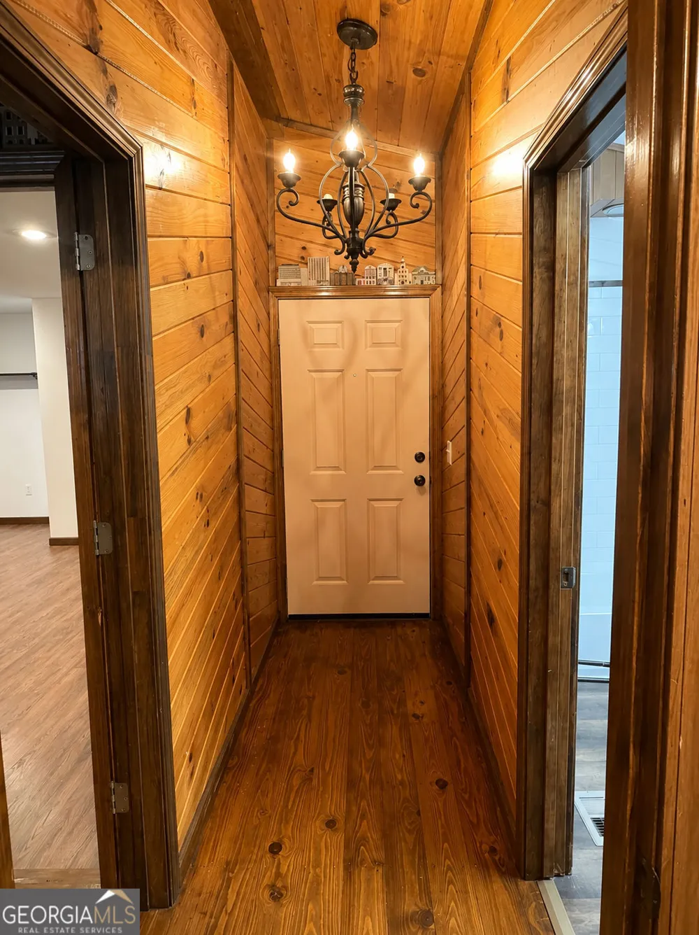 2261 Paradise Valley RD Cleveland, GA 30528