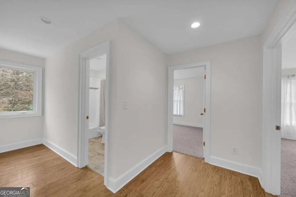 27 Classic DR Hartwell, GA 30643