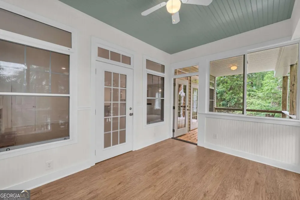 27 Classic DR Hartwell, GA 30643