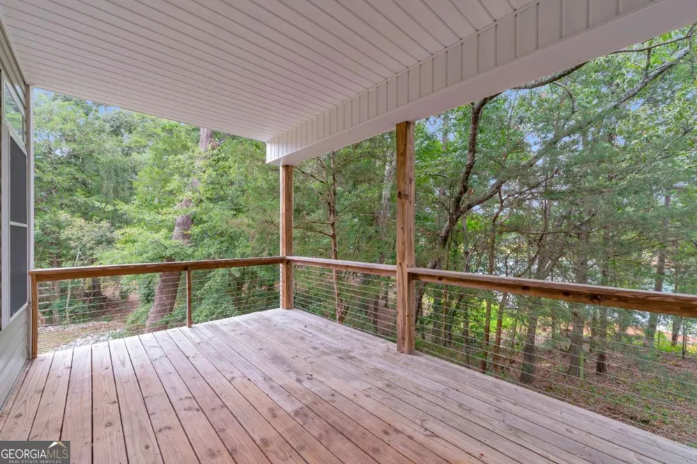 27 Classic DR Hartwell, GA 30643