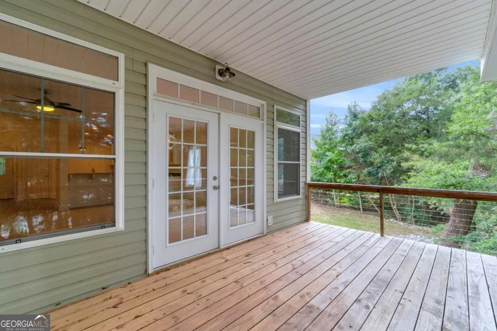 27 Classic DR Hartwell, GA 30643