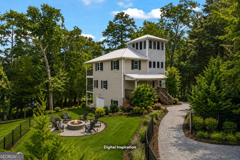 27 Classic DR Hartwell, GA 30643