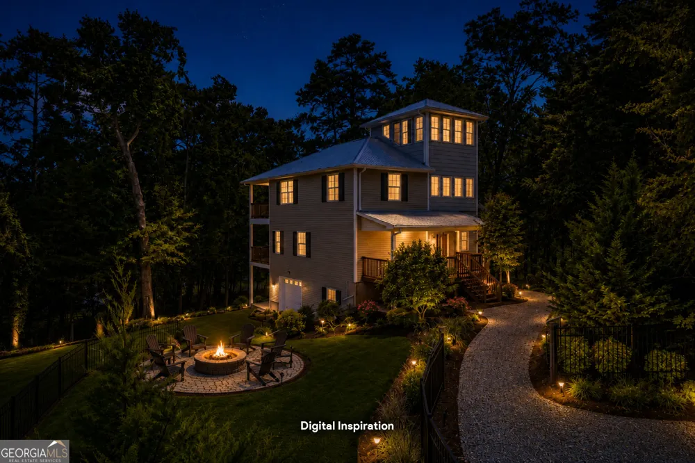 27 Classic DR Hartwell, GA 30643