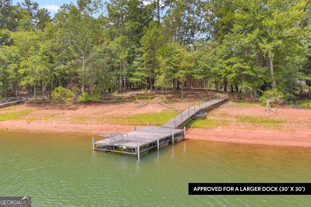 27 Classic DR Hartwell, GA 30643