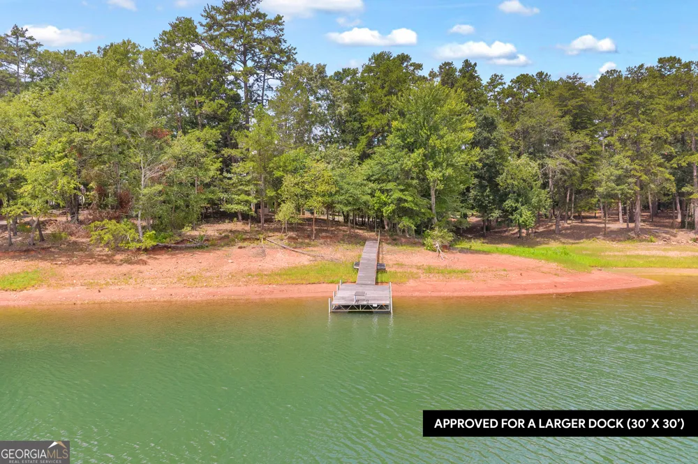 27 Classic DR Hartwell, GA 30643
