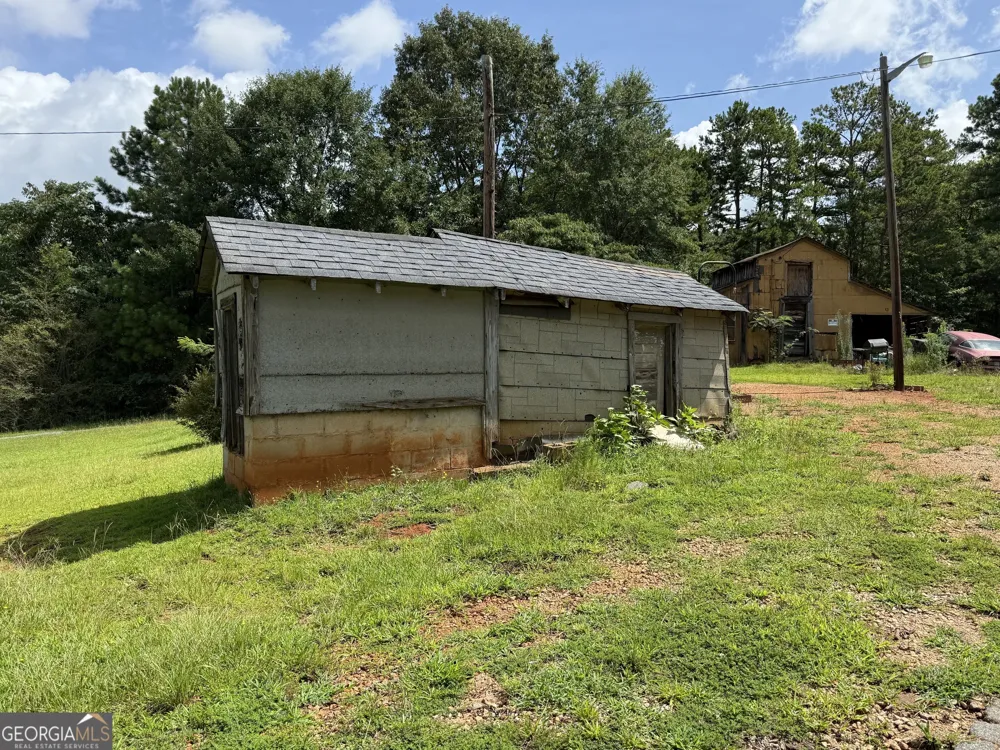 6099 Indian TRL Thomaston, GA 30286