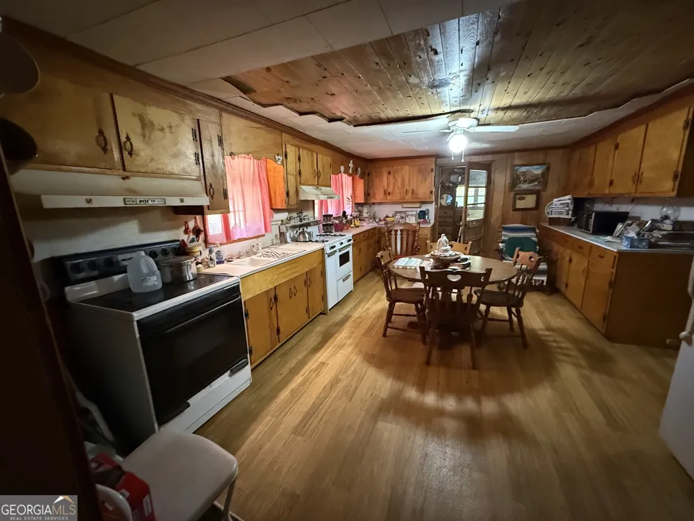 6099 Indian TRL Thomaston, GA 30286