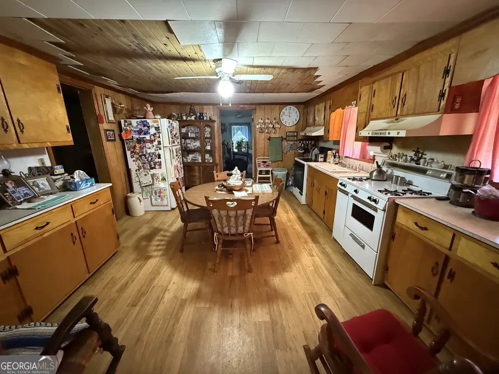 6099 Indian TRL Thomaston, GA 30286
