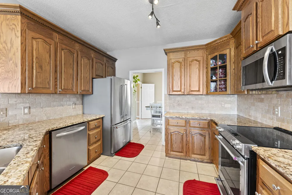 354 Hillridge CV Lizella, GA 31052