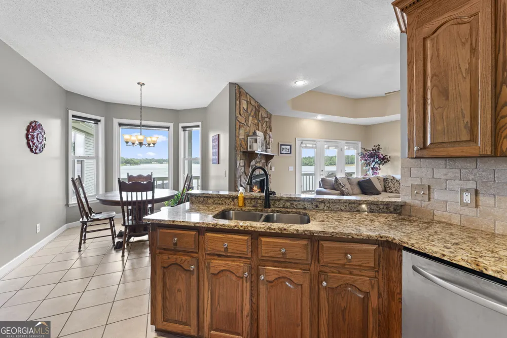 354 Hillridge CV Lizella, GA 31052