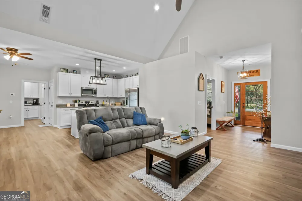 1231 Village Green DR NE Townsend, GA 31331