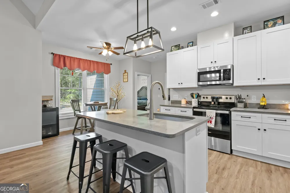 1231 Village Green DR NE Townsend, GA 31331