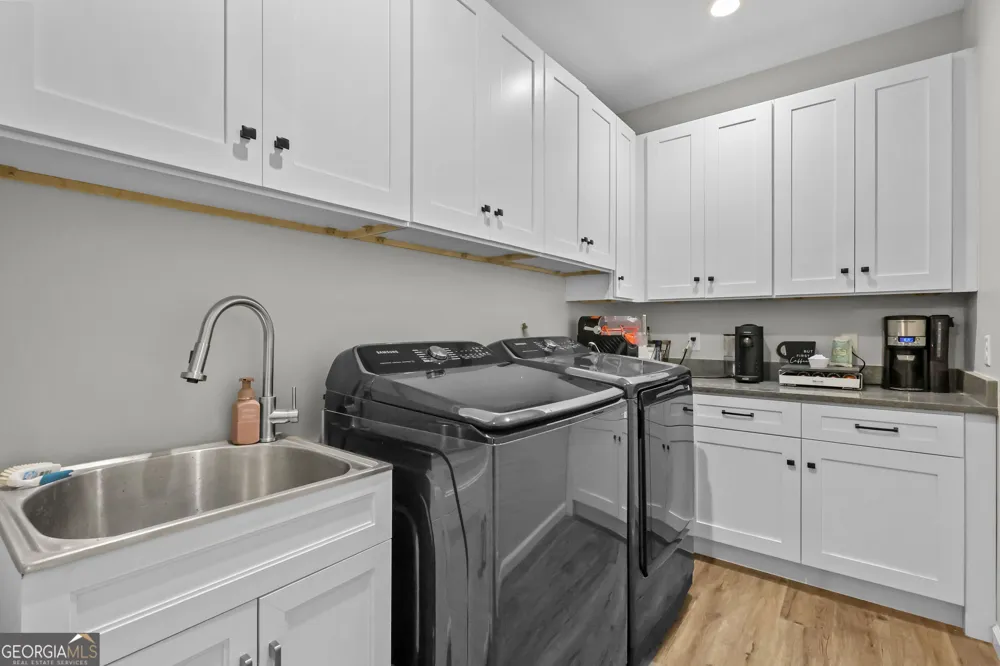 1231 Village Green DR NE Townsend, GA 31331