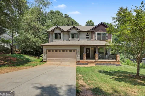 702 Club DR