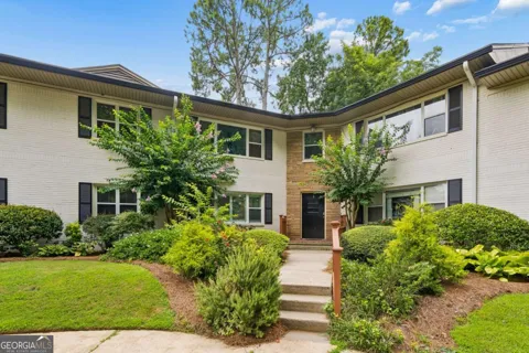 2477 N Decatur RD