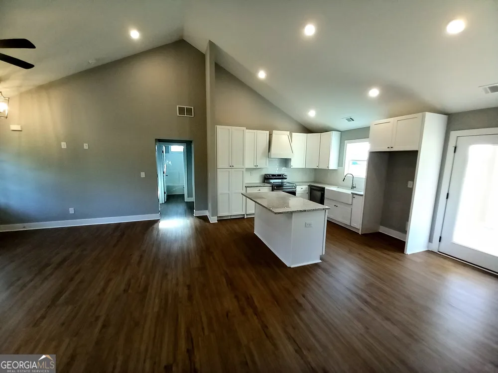 72 Pollard RD Temple, GA 30179