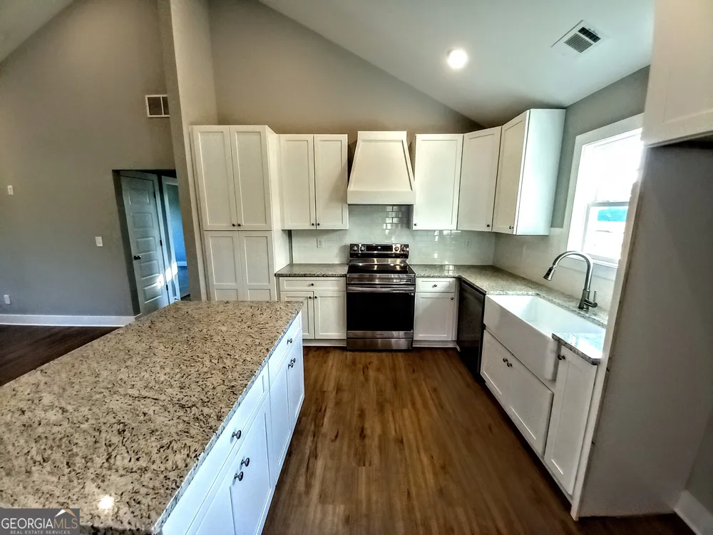 3300 Collard Valley RD Cedartown, GA 30125