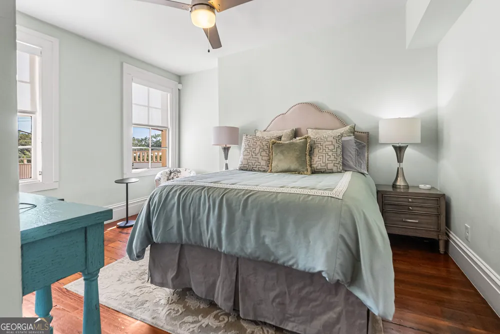 125 W Gordon ST Savannah, GA 31401