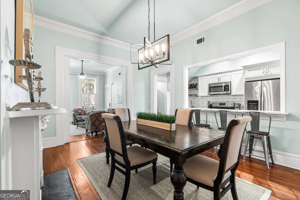 125 W Gordon ST Savannah, GA 31401