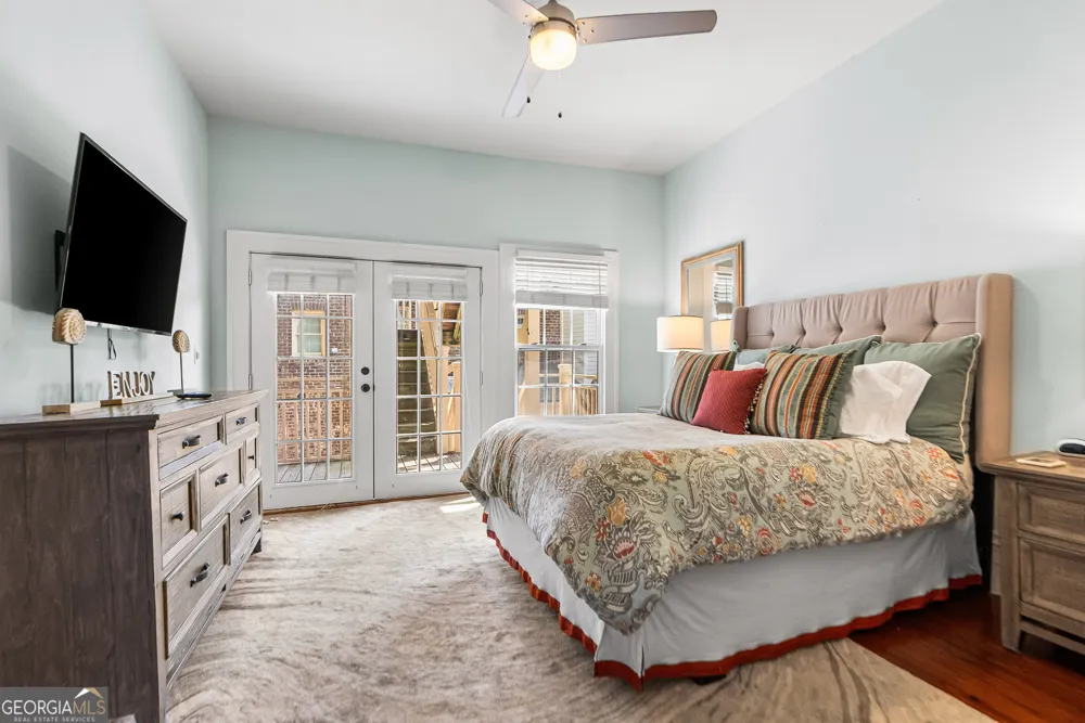 125 W Gordon ST Savannah, GA 31401
