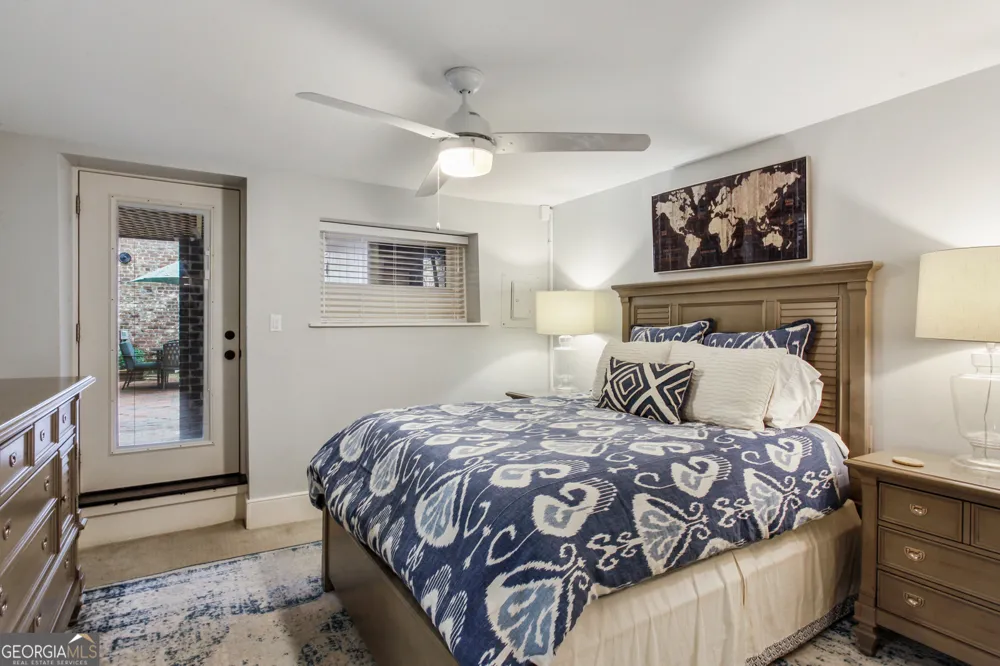 125 W Gordon ST Savannah, GA 31401