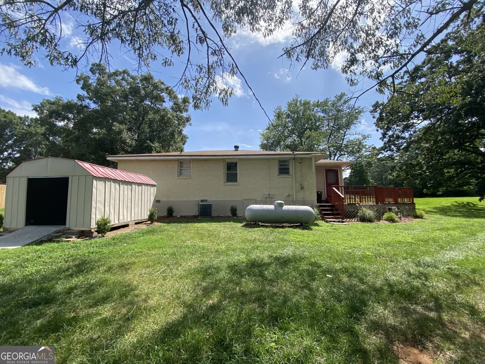 914 Ozora RD Loganville, GA 30052