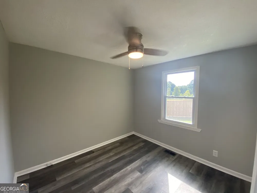 914 Ozora RD Loganville, GA 30052
