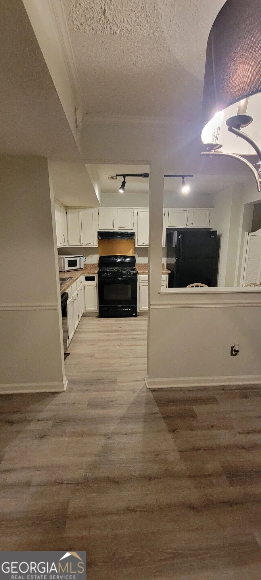 687 Redland DR Jonesboro, GA 30238