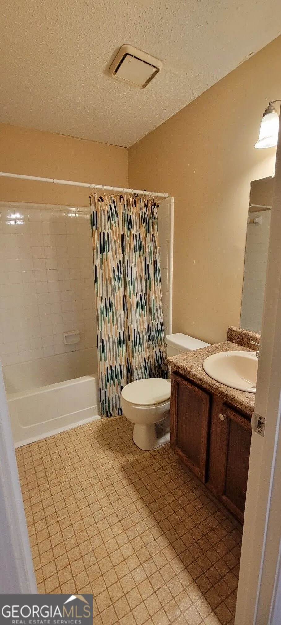 687 Redland DR Jonesboro, GA 30238