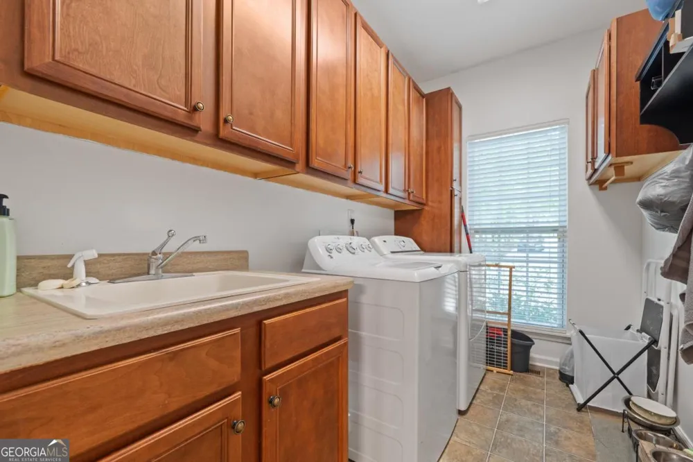536 River Lake DR Eatonton, GA 31024