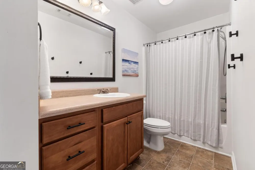536 River Lake DR Eatonton, GA 31024