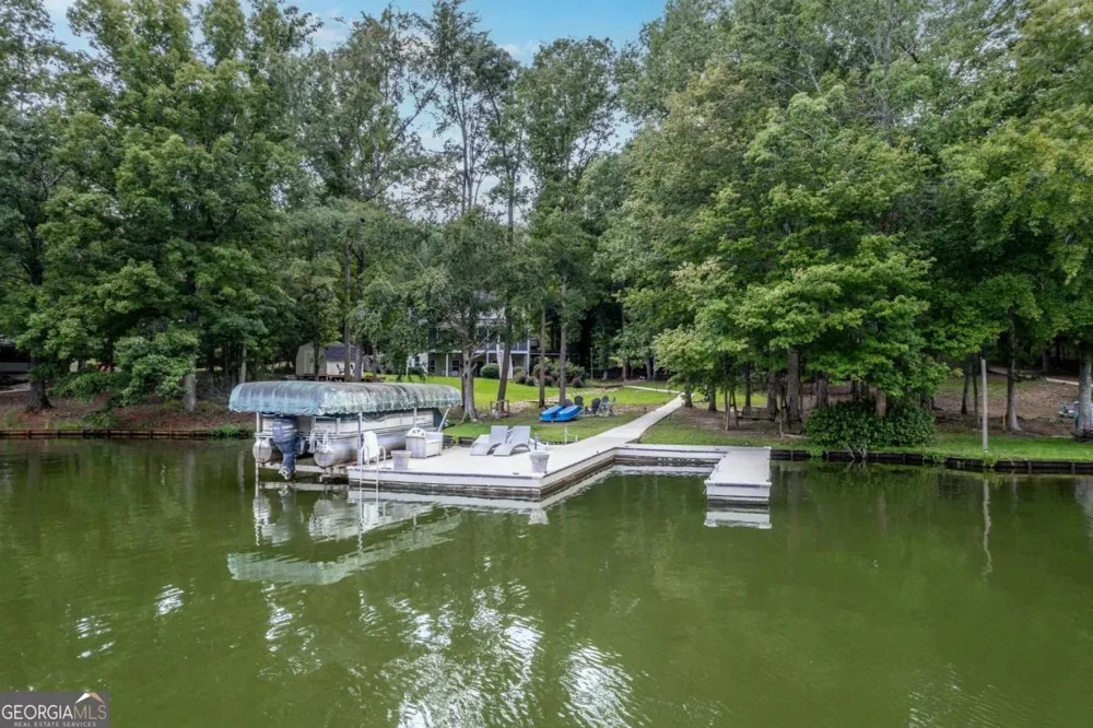 536 River Lake DR Eatonton, GA 31024