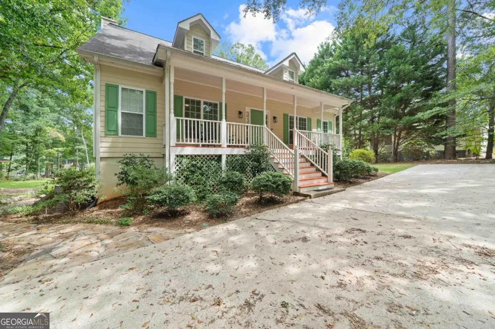 536 River Lake DR Eatonton, GA 31024