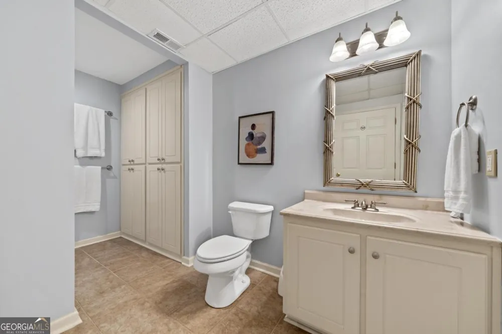 536 River Lake DR Eatonton, GA 31024