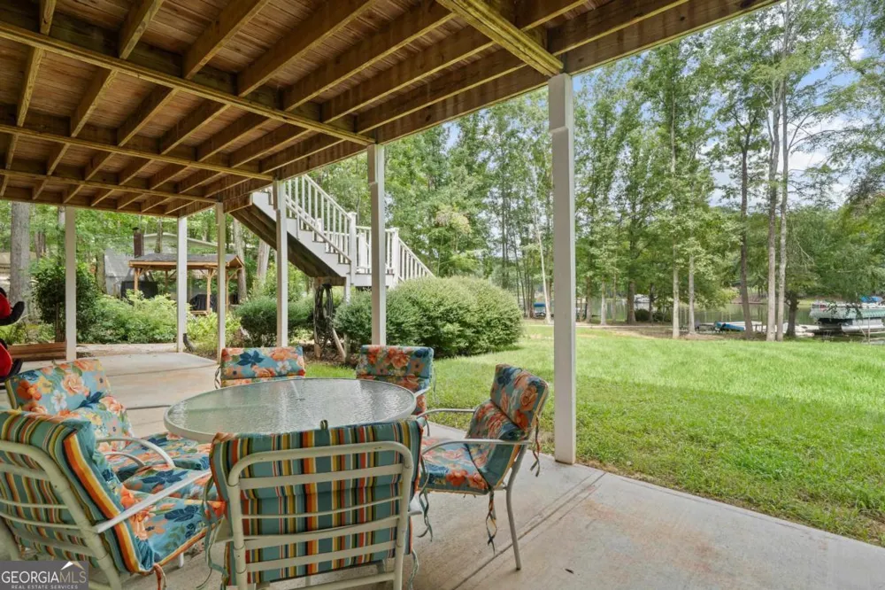 536 River Lake DR Eatonton, GA 31024