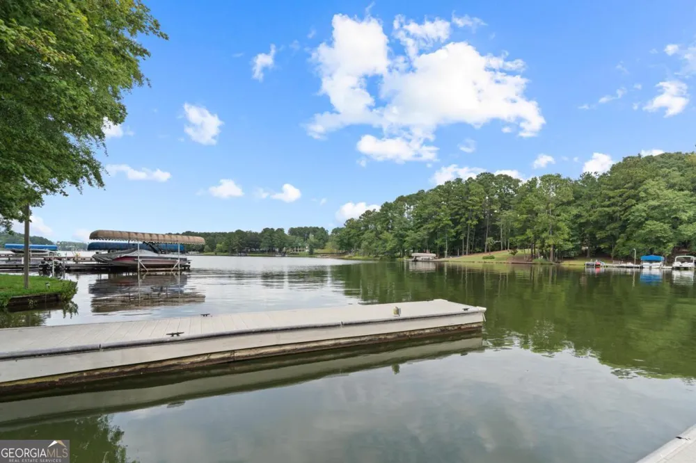 536 River Lake DR Eatonton, GA 31024