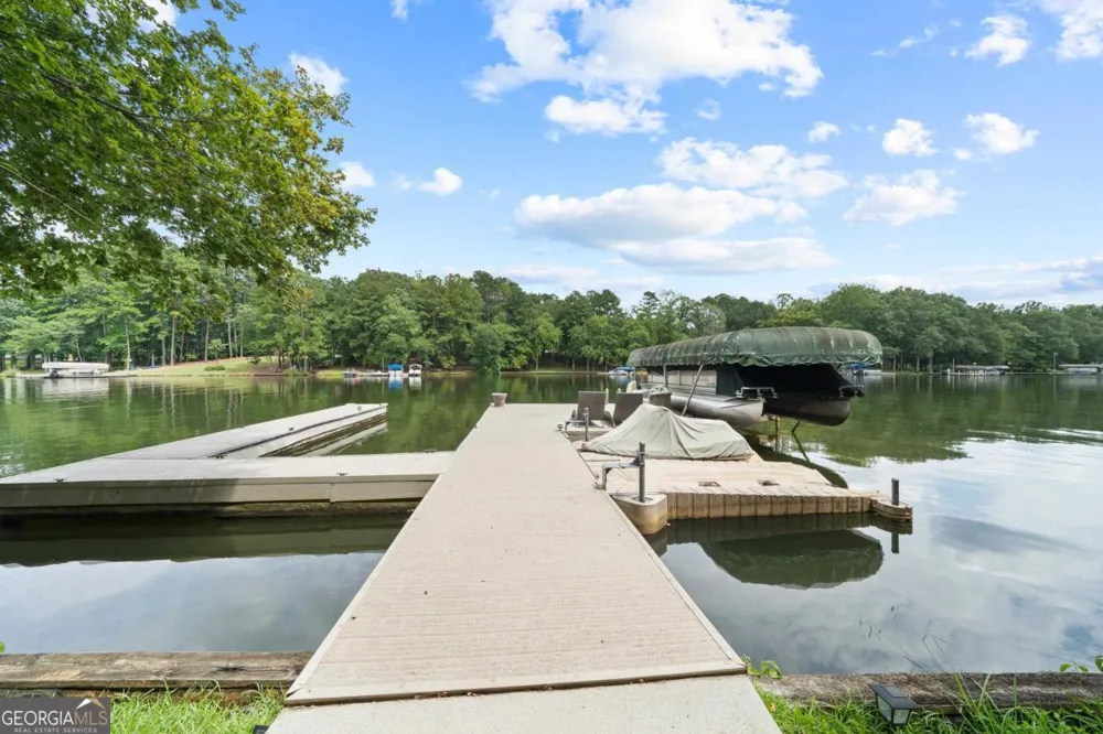 536 River Lake DR Eatonton, GA 31024