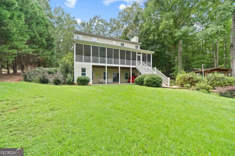 536 River Lake DR Eatonton, GA 31024